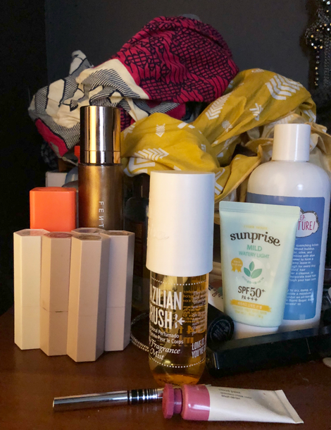Illustration for article titled Clover's 24-Hour Product Diary: A Journey to Smell As Good As Rihanna